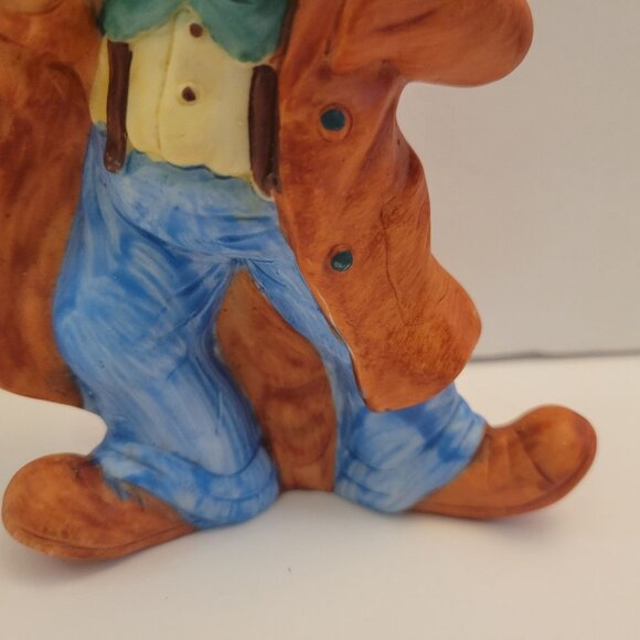 Vintage Enesco Ceramic Clown Figurine With Rabbit In Pocket - Picture 3 of 7